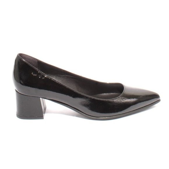 Italian Black Patent Leather Classic Pointy Heel Shoes - Picture 3 of 8
